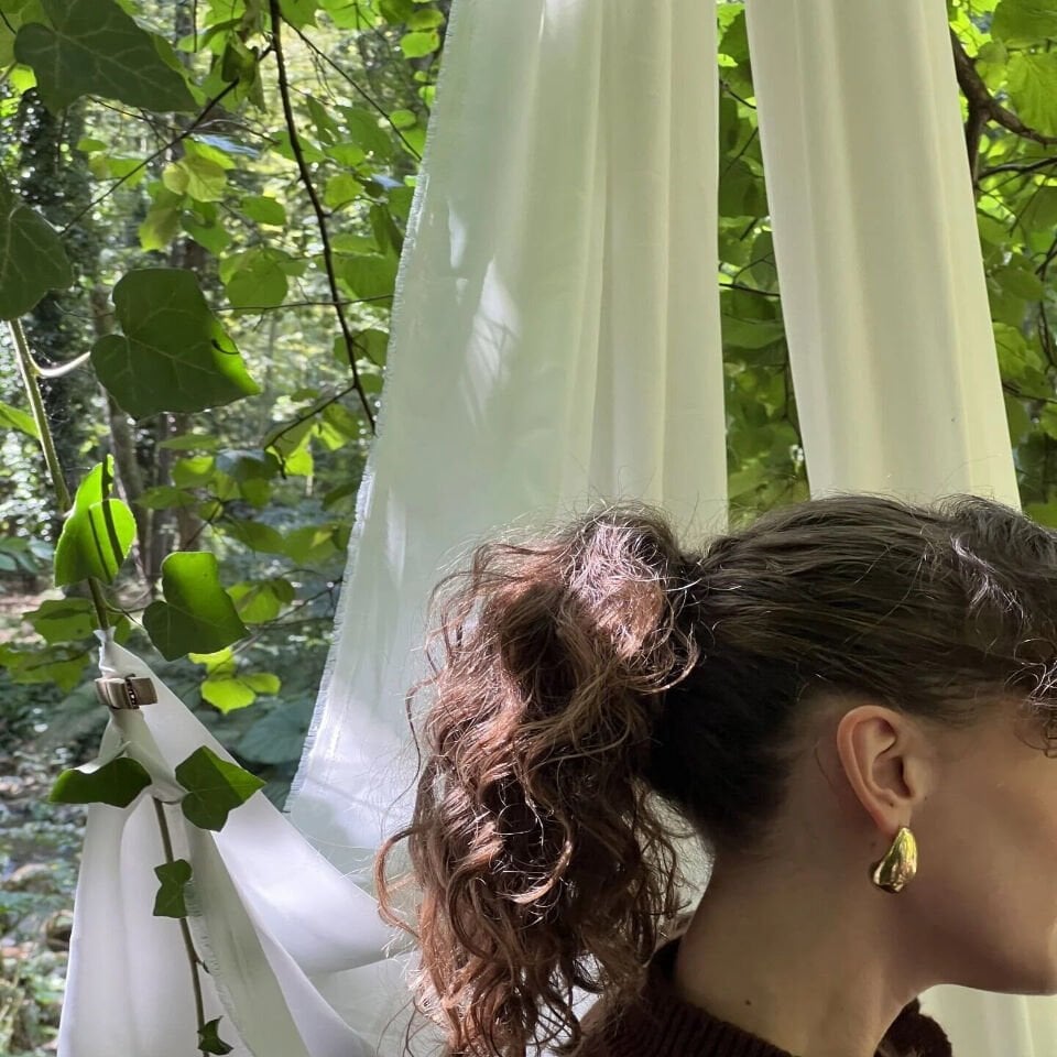 Damla Model İçi Dolu Çelik Gold Küpe