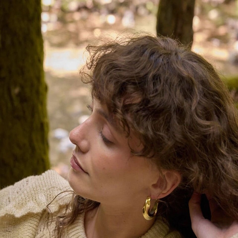 Halka Burgu Çelik Gold Küpe