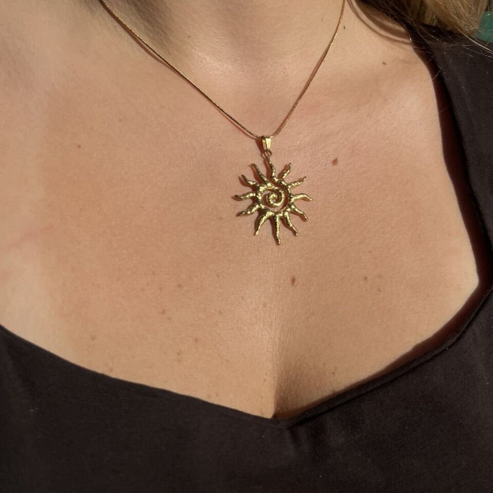 Güneş Kolye Çelik Gold