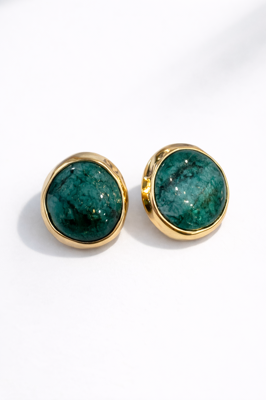 Gold Yeşil Detay Modern Küpe