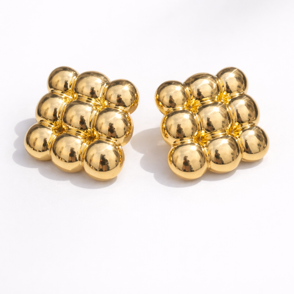 Gold Kare Bombe Spor Şık Küpe