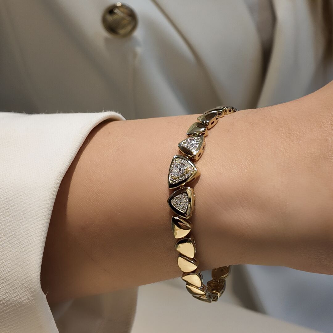 Üçgen Taşlı Gurmet Bileklik