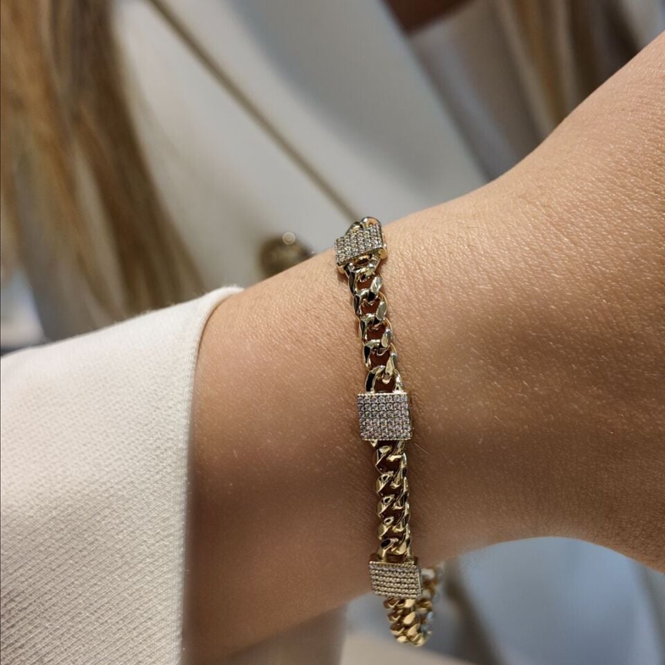 Kare Taş Detay Gurmet Bileklik