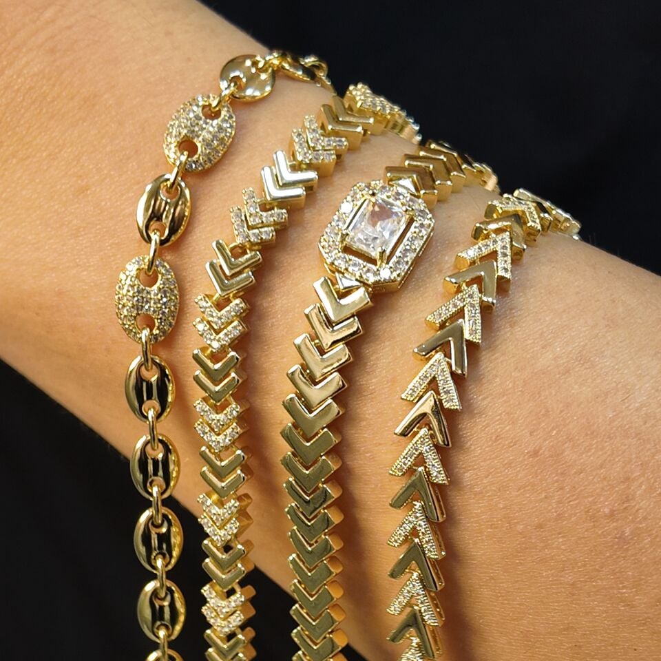 14 K Kuyum Model Başak Bileklikler