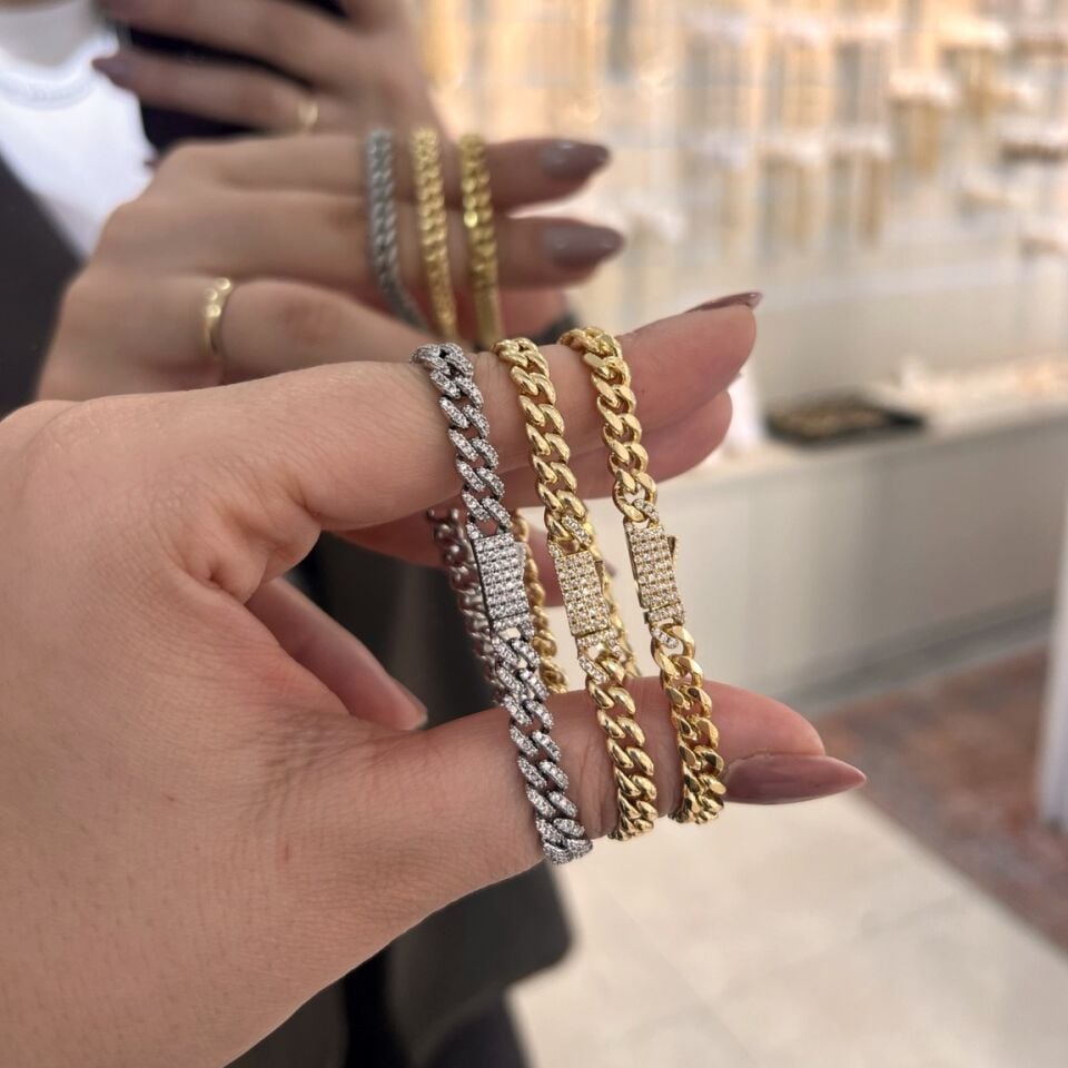 Zarif Gurmet Bileklik – Taş Detaylı