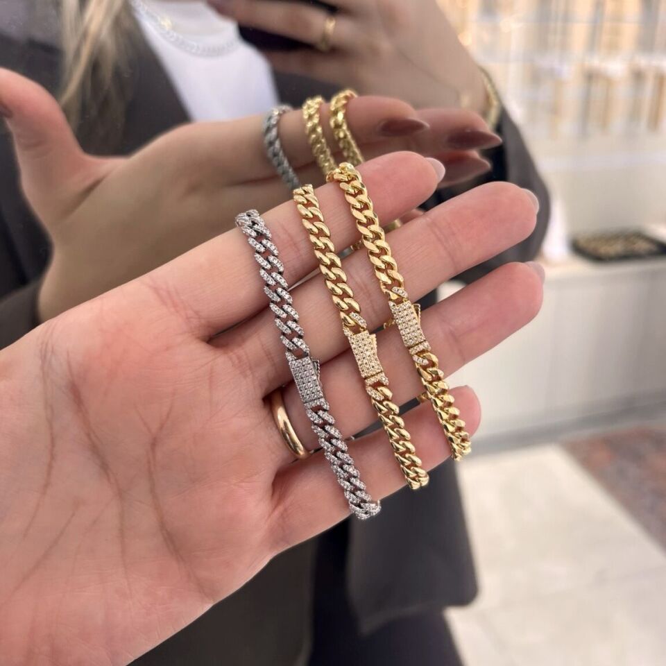 Zarif Gurmet Bileklik – Taş Detaylı Silver